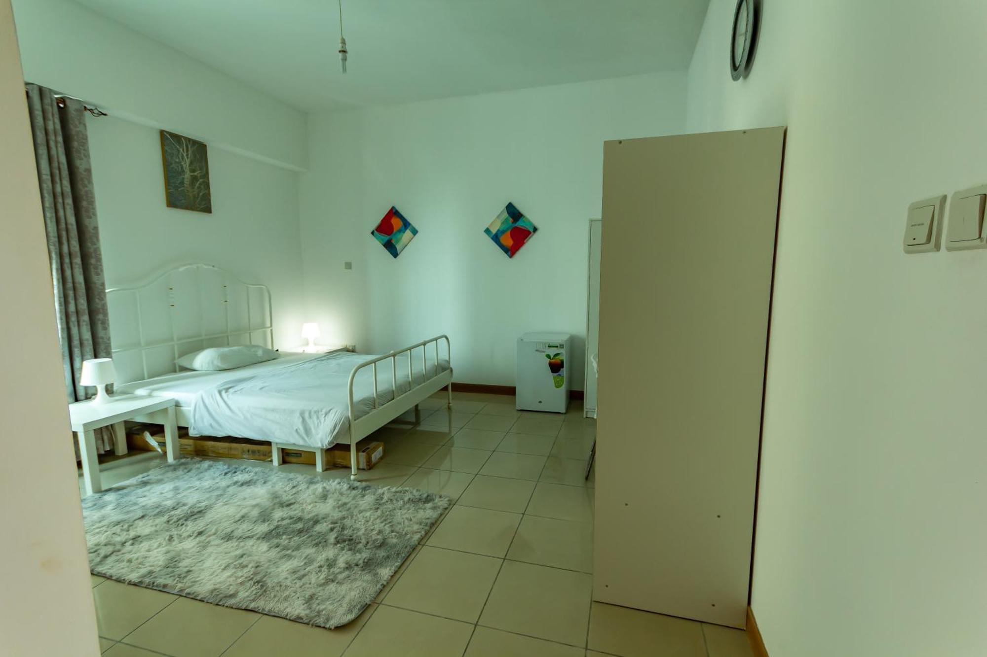 Aparthotel Offer For A Master Couples Friendly *